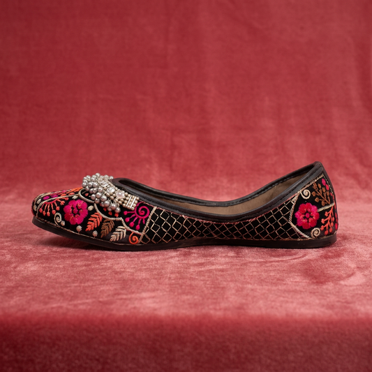 GHUNGHROO BLACK BUCK JUTTI