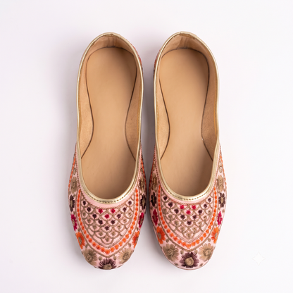GULABI PETALS JUTTI