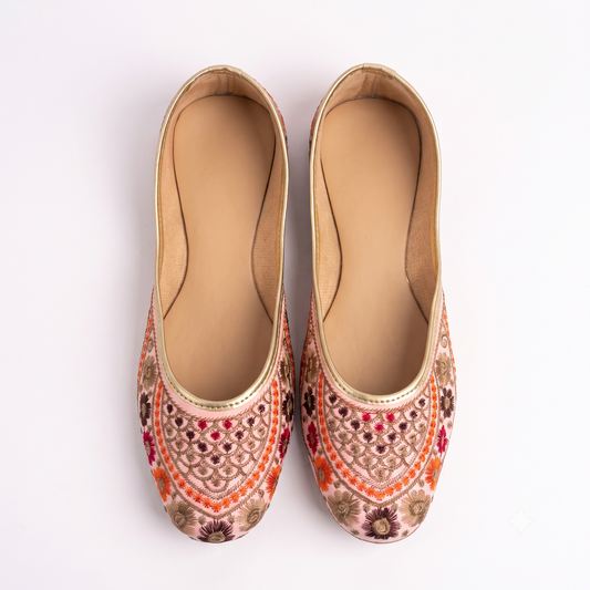 GULABI PETALS JUTTI
