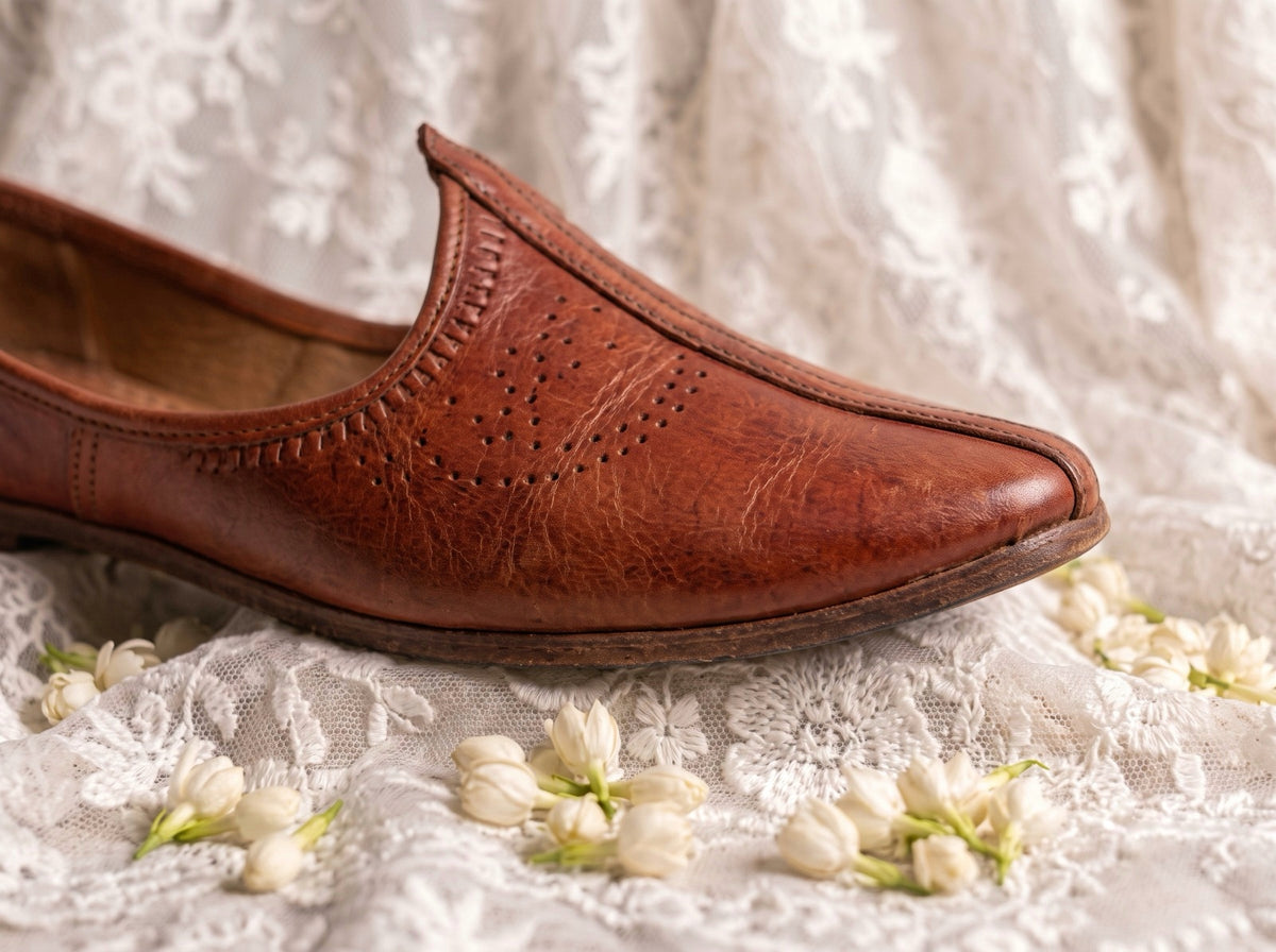 TAN LEATHER MOJARI