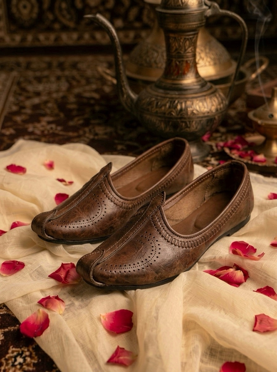 HANDCRAFTED BROWN MOJARI
