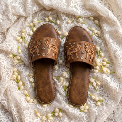 BROWN CAMEL SLIPPERS